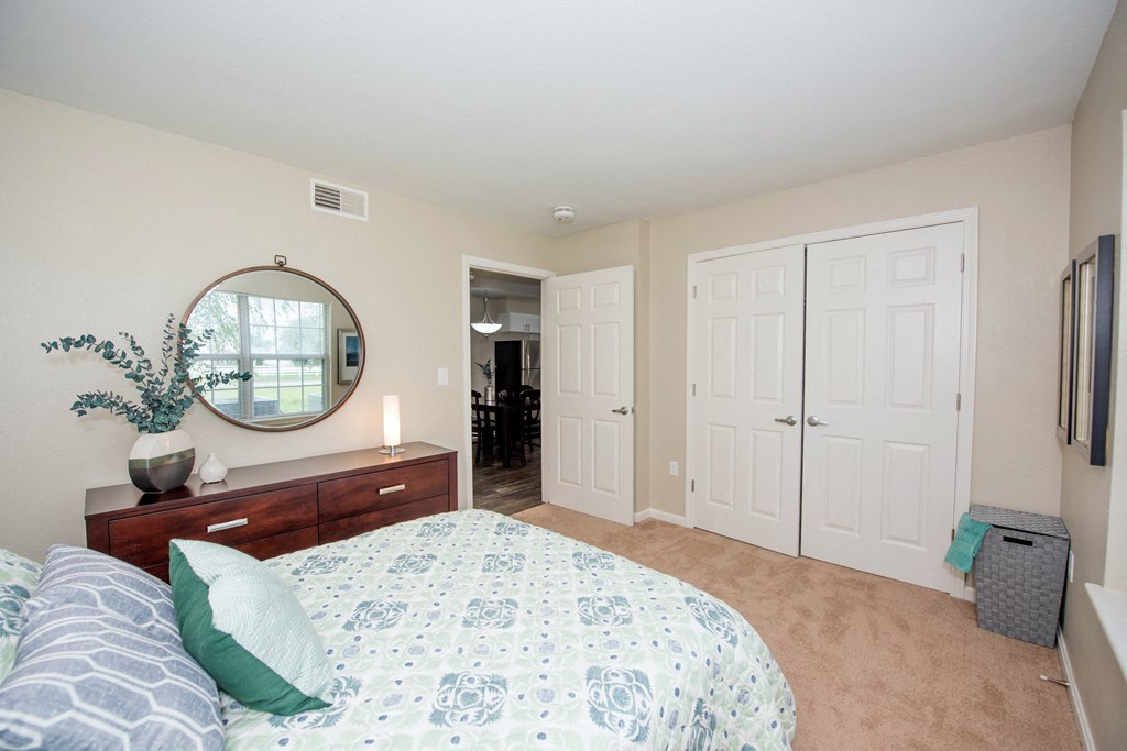 Armstrong Farm Apartments, 3900 Armstrong Court, Jeffersonville, IN